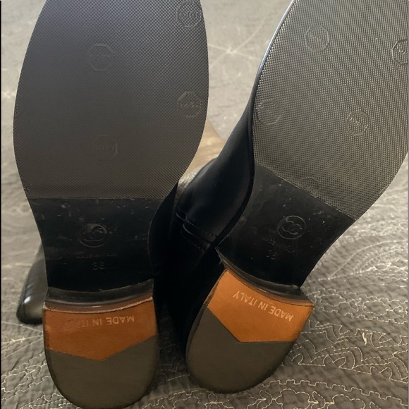 Chanel black and silver leather boots - Picture 7 of 8